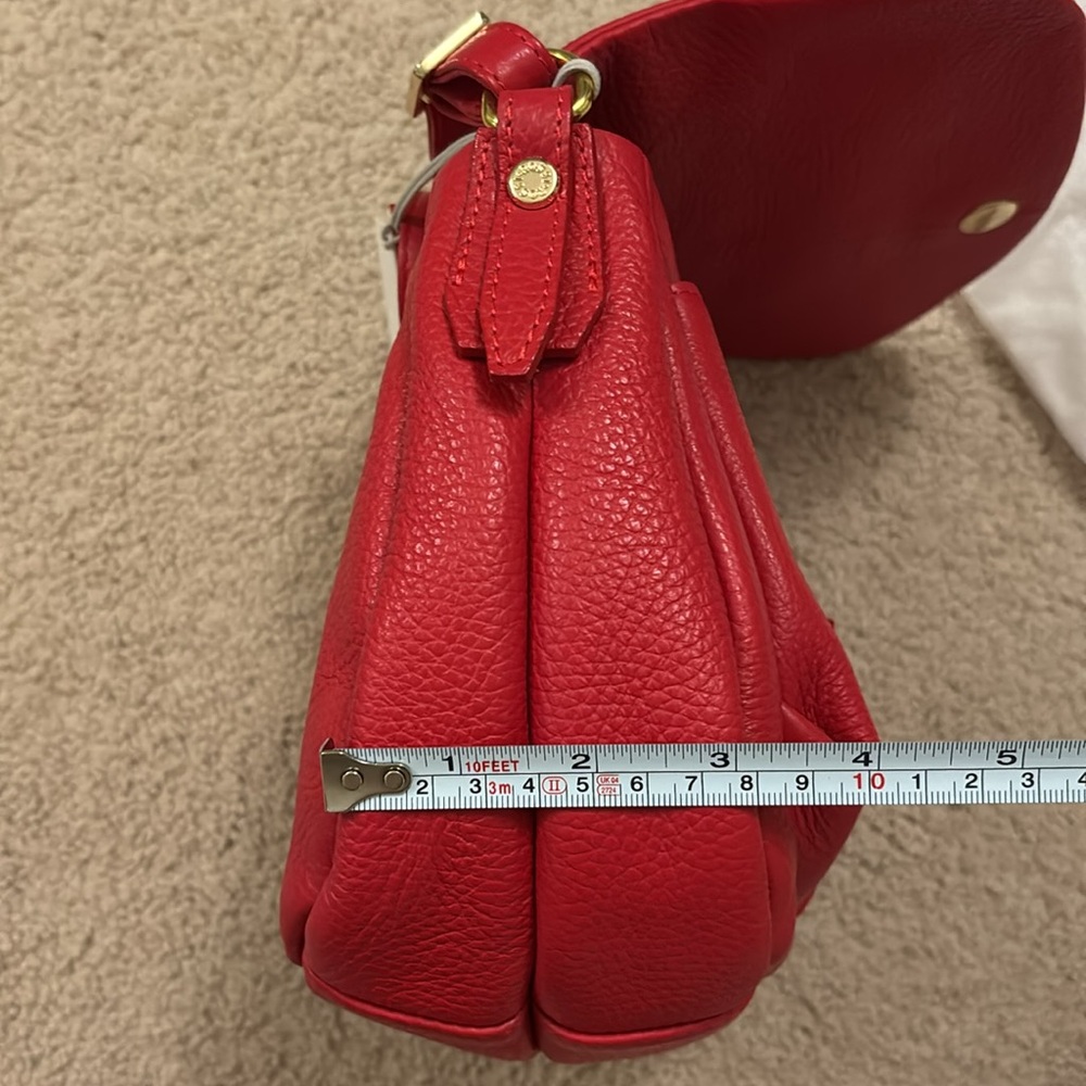 ✨ ROSSI ITALIAN LEATHER PURSE ✨ - Picture 9 of 10